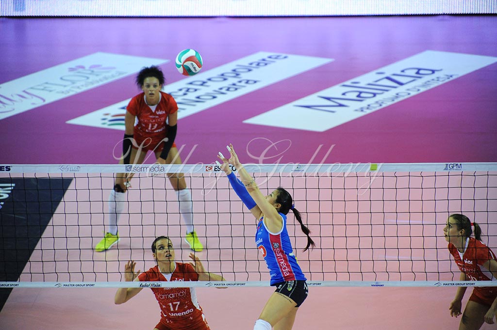 Igor NO-Yamamay (42)